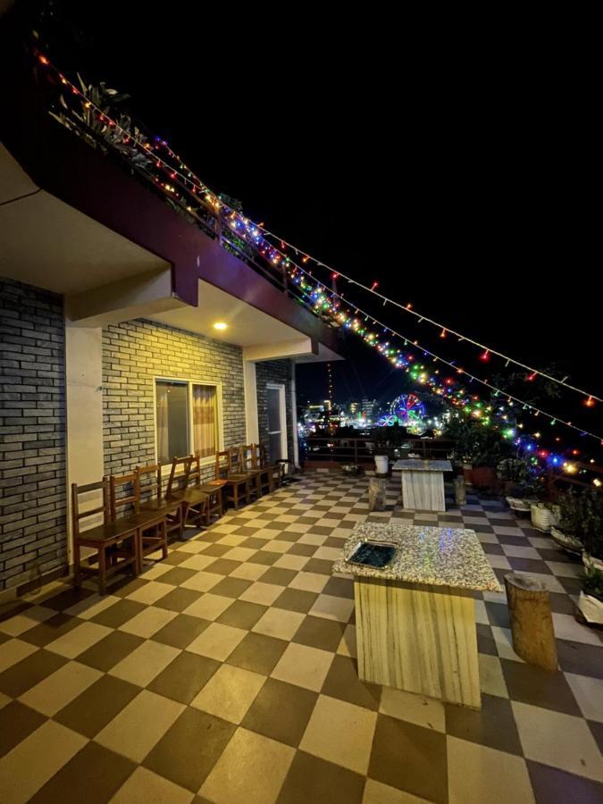 פוקהרה Hotel October Inn מראה חיצוני תמונה