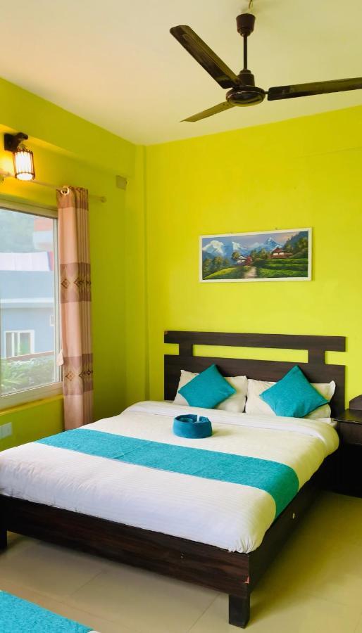 פוקהרה Hotel October Inn מראה חיצוני תמונה